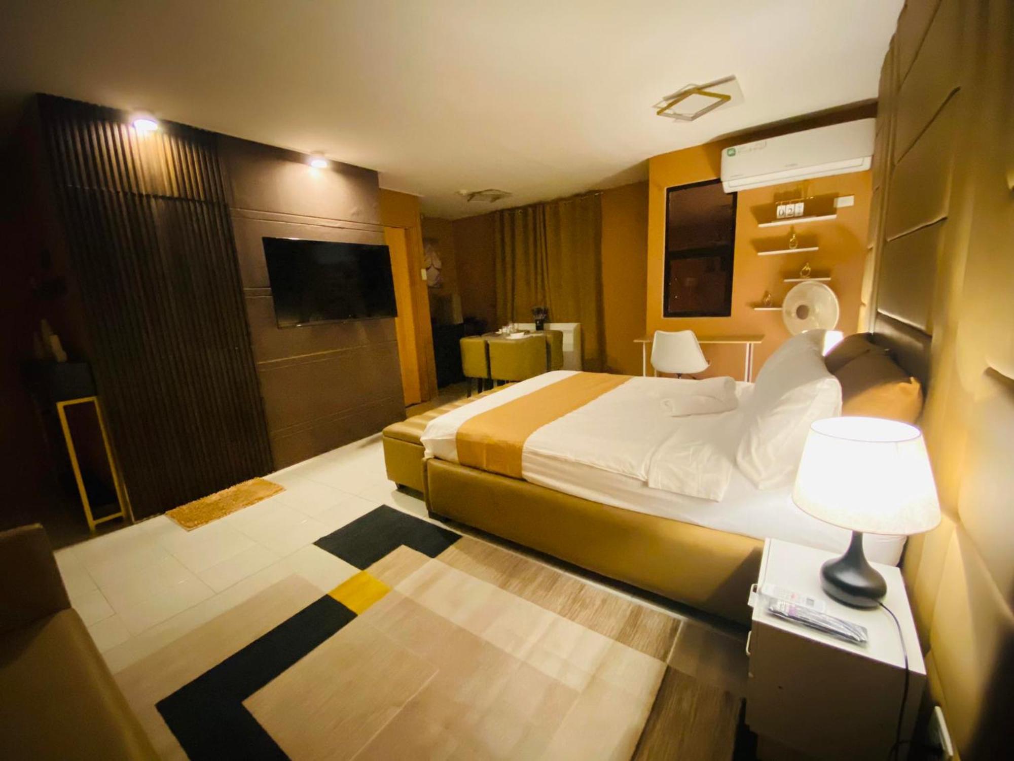 The Barracks Staycation سانتا روزا المظهر الخارجي الصورة